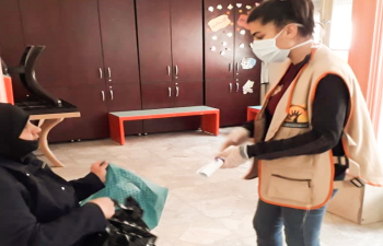 Distribution of Hygiene Kits to Prevent the Spread of COVID-19 Ammar Center, Harasta, Rural Damascus